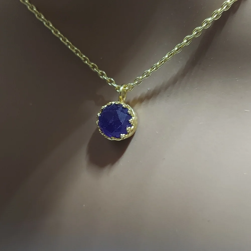 Rococo Amethsyt Quartz Pendant Gold Necklace